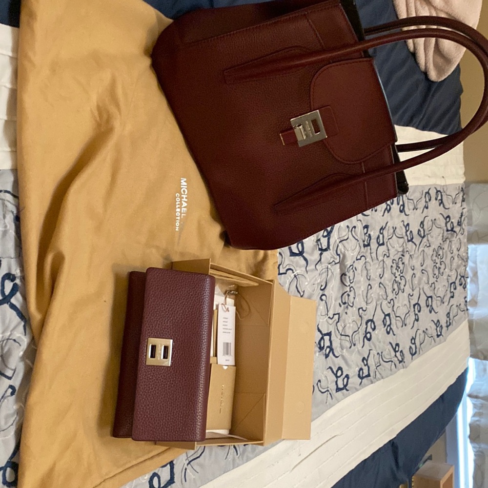 ♥️🛍Michael Kors Collection BANCROFT 2pc Set
